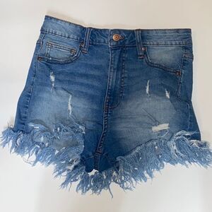 4/$30 No Boundaries Shorts Size 5